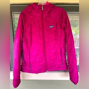 Patagonia women’s Primaloft Quilted Hoodie puffy Jacket, size M